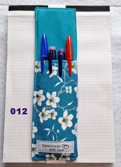 trousse pour cahier avec un elastique